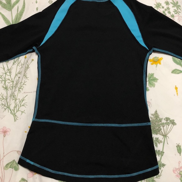 Triple Flip Long Sleeve Top for Girls - Picture 4 of 6